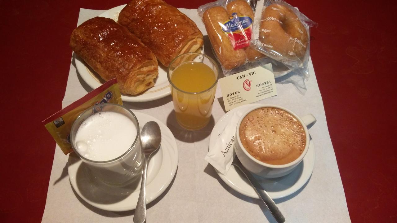 Hotel Can-Vic 과달라야라 외부 사진